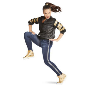 Hip hop dancer posed with one leg behind and weight forward but front leg lifted, mid-motion with hands on hips.